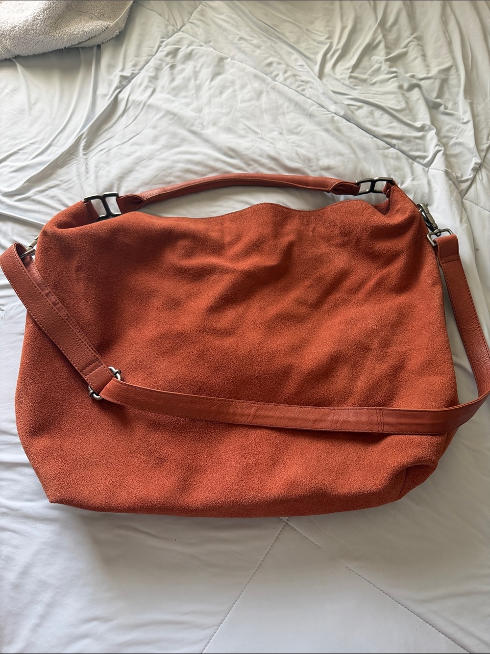 Free People Suzy Suede Slouchy Tote Bag - Picture 4 of 5